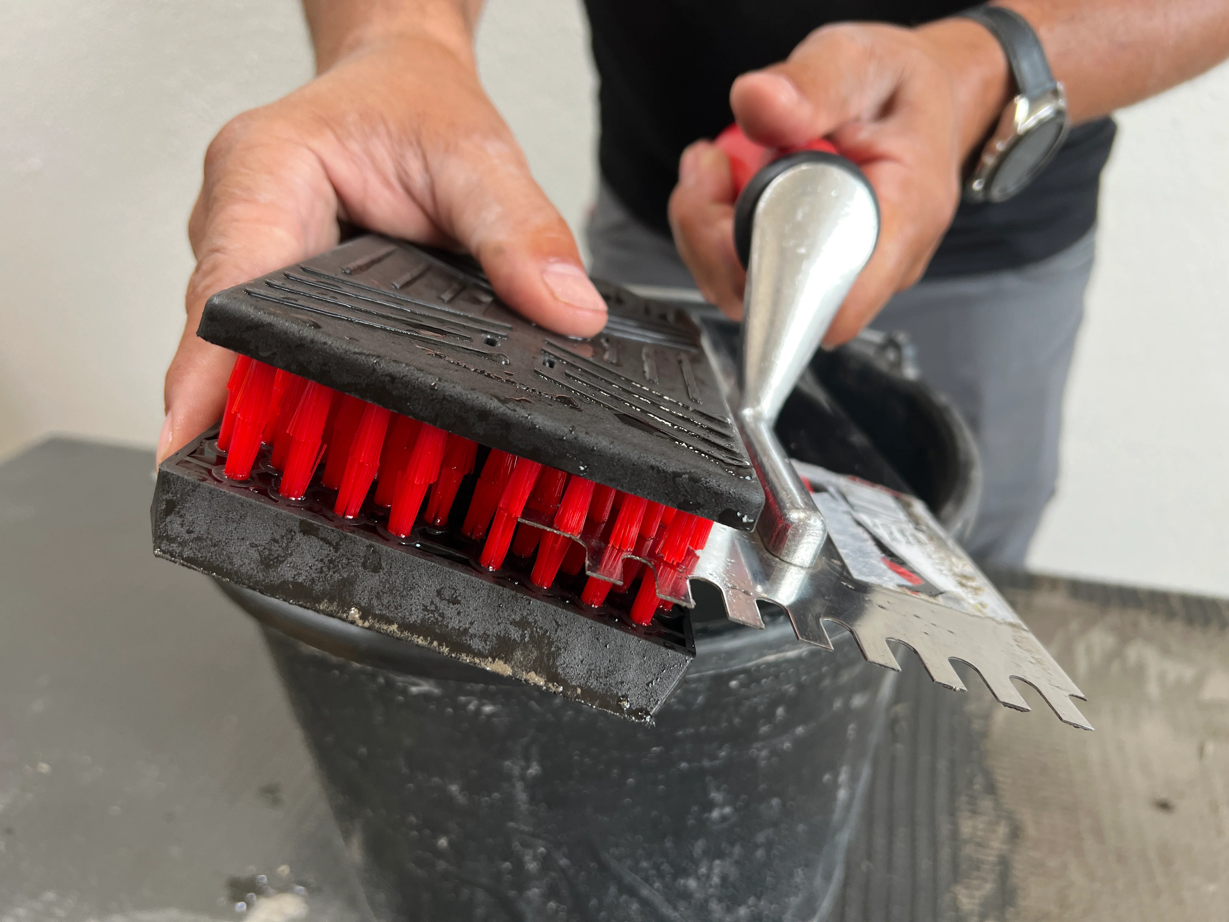 RTC Trowel Cleaning Brush - Image 4